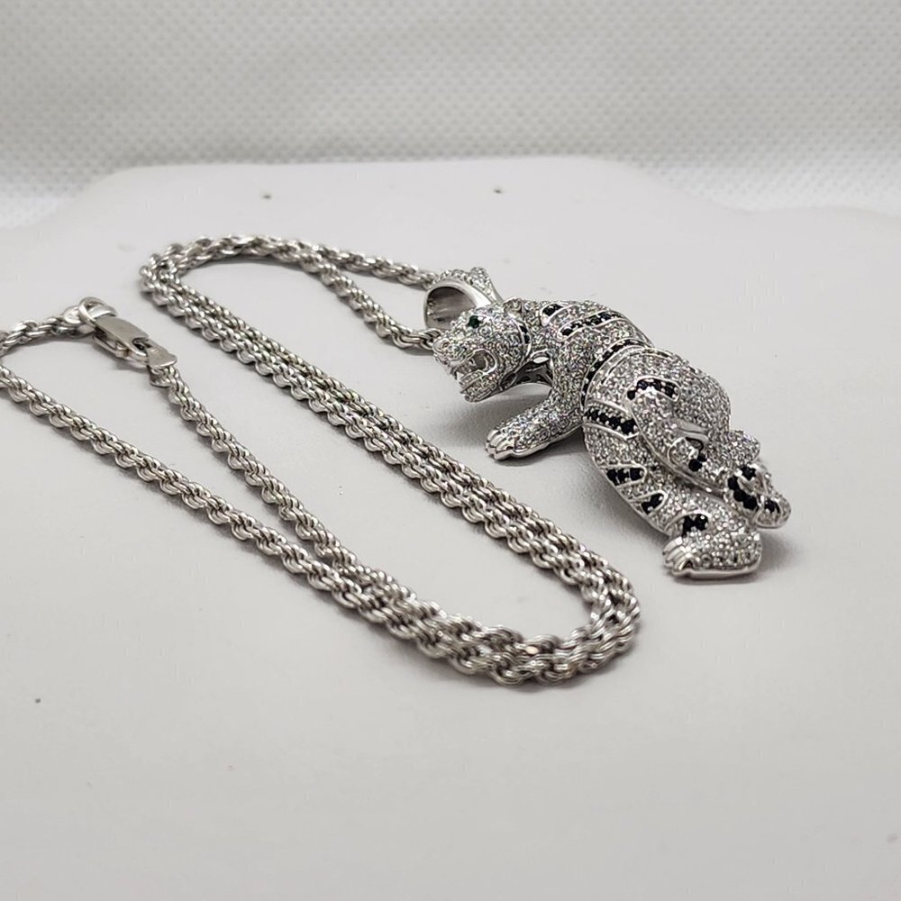 Brand New Sterling Silver 925 Tiger Necklace